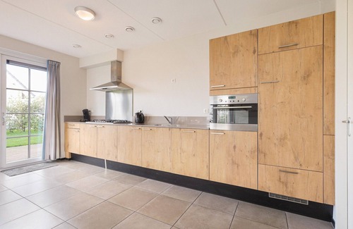 Nieuwvliet House | Holiday Home in Zeeland near North Sea Beach