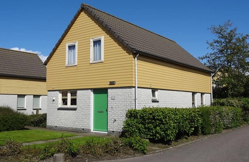 Wemeldinge House | Holiday Home in Zeeland near the Sea