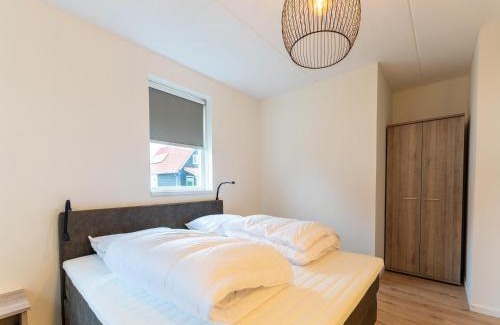 Scherpenisse House | Holiday Home in Zeeland near Nature Reserve, cleaning included