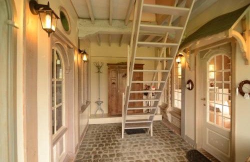 Zele House | Holiday Home in Zele near Laarne Castle