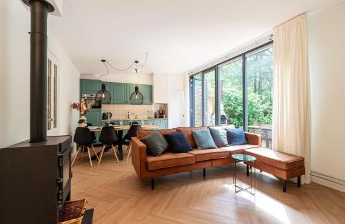 Zelhem House | Holiday Home in Zelhem with Hot Tub & Forest, cleaning included
