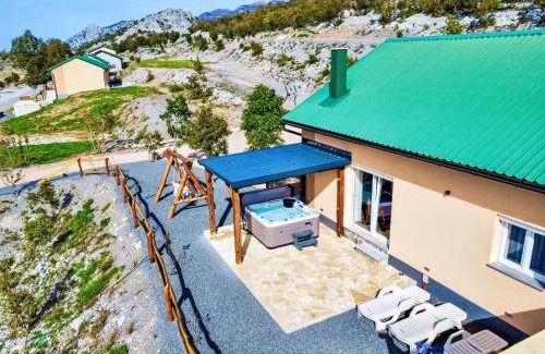 Karlobag House | Holiday Home Iva by Interhome