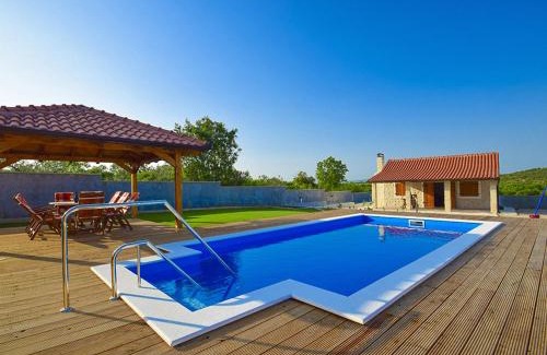 Velim House | Holiday Home Julija by Interhome