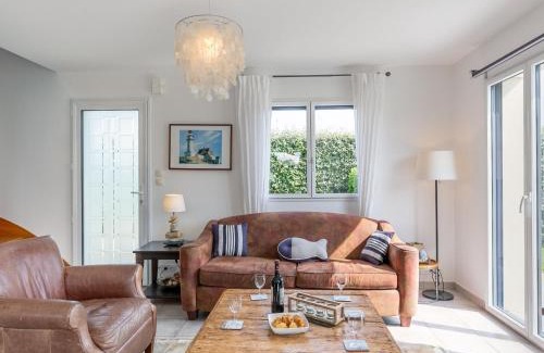Kerlouan House | Holiday Home Ker Simor Ty Mer by Interhome