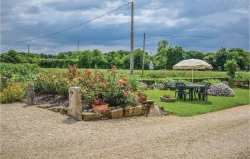 Caouennec-Lanvezeac House | Holiday Home Kermoisan