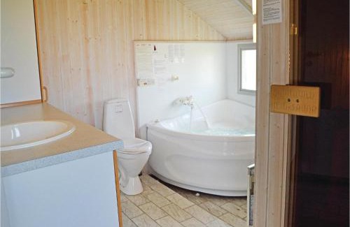 Houvig House | Holiday Home Klægdalen Ringkøbing Xii