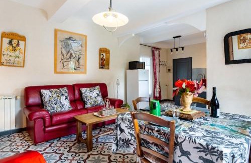 Menerbes House | Holiday Home L'Olivier by Interhome