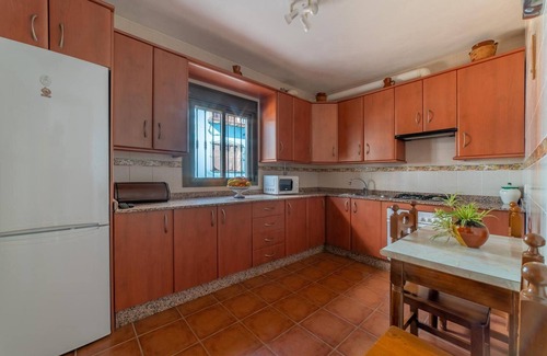 Juzcar House | Holiday Home 'La Casa Del Bosque' with Mountain View, Balcony and Wi-Fi