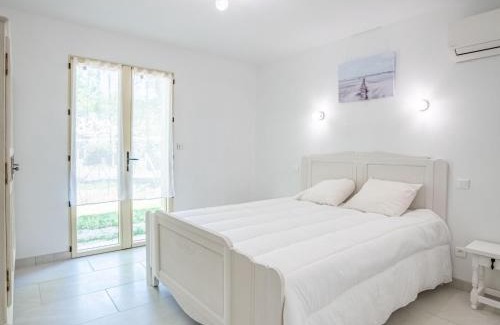 Saint-Paul-en-Born House | Holiday Home Laouchet by Interhome