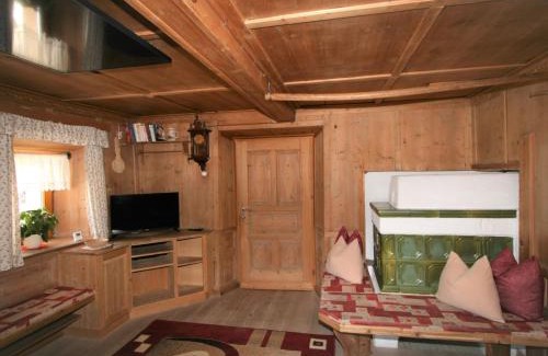 Hippach-Schwendberg House | Holiday Home Lamplberg by Interhome