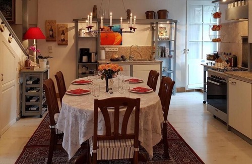 Gensac House | Holiday home Lavender