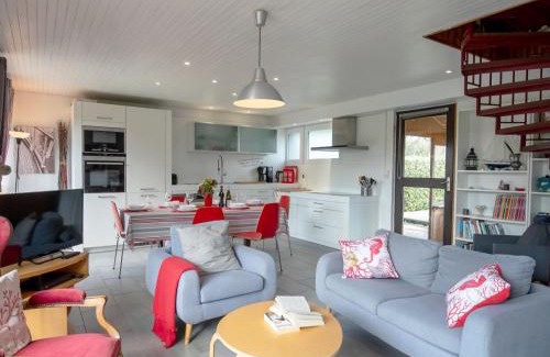 Kerlouan House | Holiday Home Le Voilier by Interhome