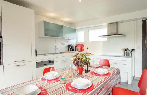 Kerlouan House | Holiday Home Le Voilier by Interhome