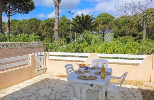 Les Ayguades House | Holiday Home Les Maisons du Rivage Bleu by Interhome