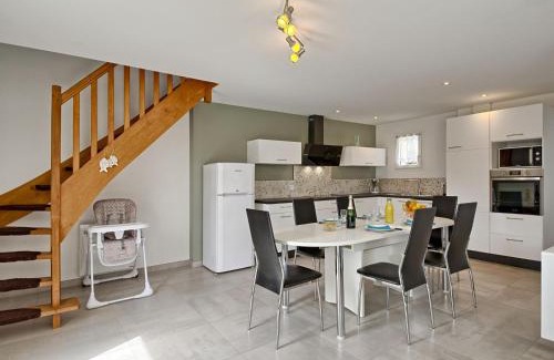 La Turballe House | Holiday Home Les Volets Bleus by Interhome