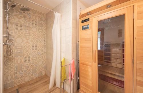 Zagore House | Holiday Home Luna by Interhome