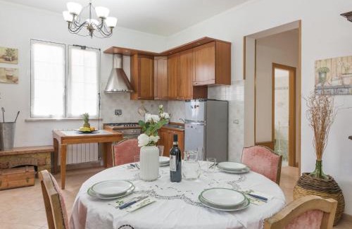 Lake Garda House | Holiday Home Lungo l'Ardeatina by Interhome