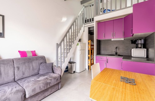 Pornic House | Holiday Home 'M9107 - Domaine' with Shared Pool and Private Garden
