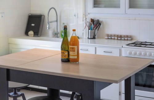 Saint-Guenole House | Holiday Home 'Maison Proche Du Port Plage Et Surf' with Private Terrace, Private Garden and Wi-Fi