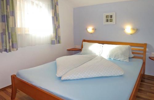 Hippach House | Holiday Home Margit by Interhome