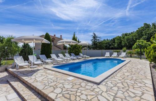 Rogocana House | Holiday Home Maric by Interhome