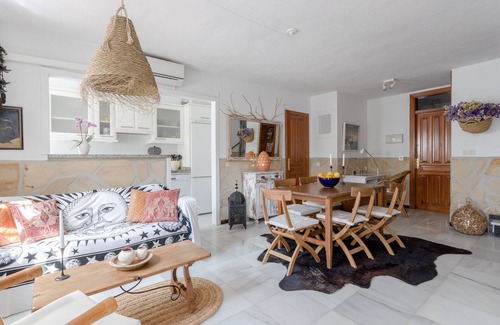 Caleta de Velez House | Holiday Home "Mi Casa" with Wi-Fi, Garden, Terrace & Shared Pool