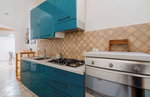 Centro Storico House | Holiday Home 'Miry' with Air Conditioning