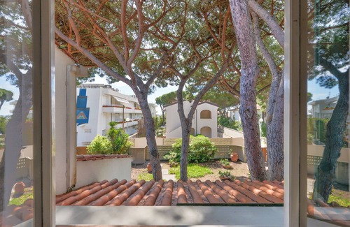 Marina di Campo House | Holiday Home 'Montecristo' with Private Terrace, Wi-Fi and Air Conditioning