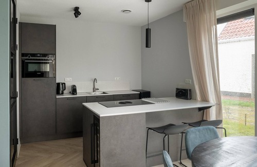 Nieuwvliet House | Holiday Home near North Sea Beach