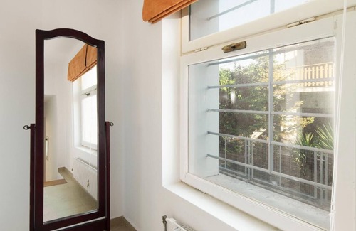 Vrahati House | Holiday home next to orange tree orchard