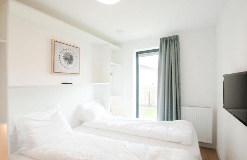 Tholen House | Holiday Home Oesterdam Resort-1 by Interhome