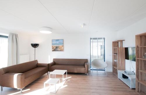 Tholen House | Holiday Home Oesterdam Resort-1 by Interhome