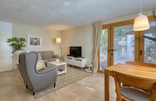 Ermita House | Holiday Home Petite Fleur by Interhome