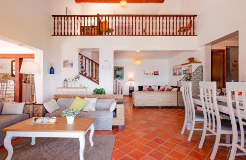 Espero-Pax House | Holiday Home Ponderosa by Interhome