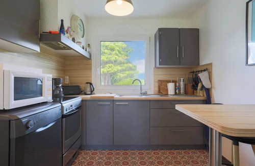 Plouha House | Holiday Home 'Proche Mer' with Private Terrace, Private Garden and Wi-Fi