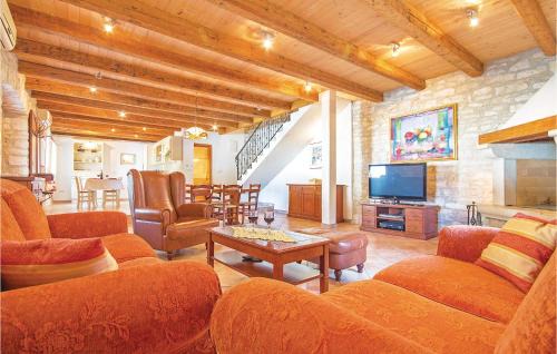 Puntera House | Holiday Home Puntera With A Fireplace 05