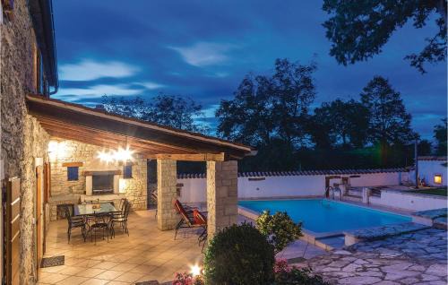 Puntera House | Holiday Home Puntera With A Fireplace 05