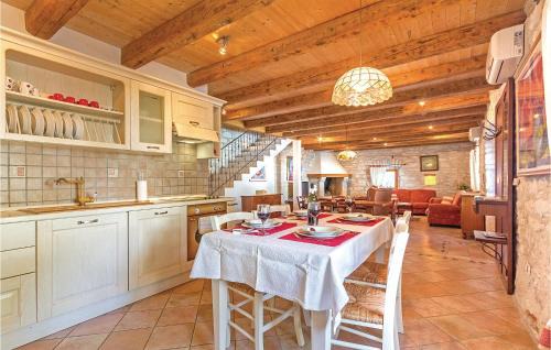 Puntera House | Holiday Home Puntera With A Fireplace 05