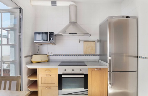 Algodonales House | Holiday Home 'Quietud' with Mountain View, Wi-Fi and Air Conditioning
