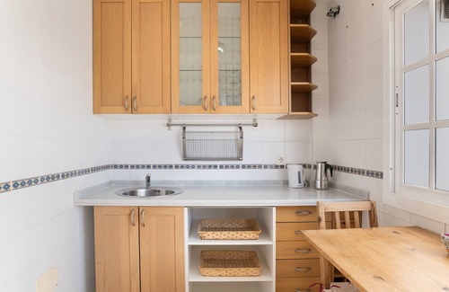 Algodonales House | Holiday Home 'Quietud' with Mountain View, Wi-Fi and Air Conditioning