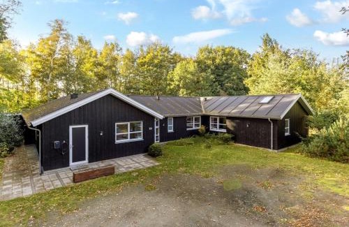 Strøby Ladeplads House | Holiday Home Ranka - 300m from the sea by Interhome