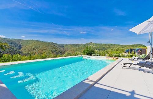 Brkac House | Holiday Home Ravan by Interhome