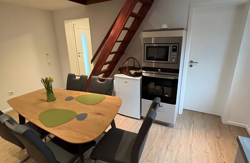 Schwerin House | Holiday Home 'Rehblick Schwerin' with Private Terrace, Wi-Fi and Air Conditioning
