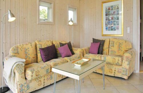 Torup Strand House | Holiday Home Revlingestien Fjerritslev Iv