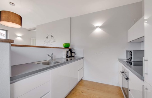 Rimsting House | Holiday Home "Rimsting am Chiemsee" with Wi-Fi, Garden & Terrace