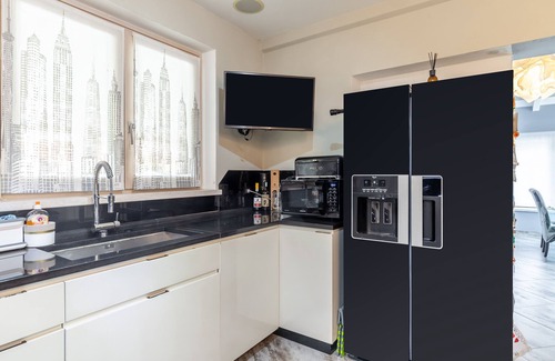 Corsanico House | Holiday Home "Roberto Massarosa" with Sea View, Private Pool & Wi-Fi