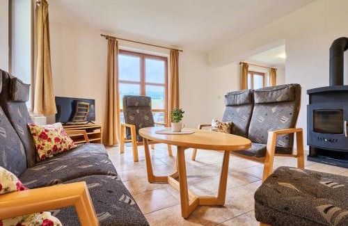 Starkov House | Holiday Home Stárkov by Interhome