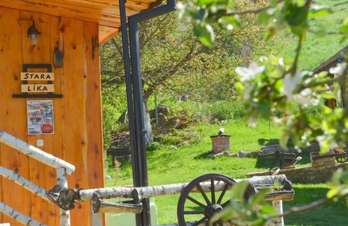 Perusic House | Holiday home Stara Lika - Two Bedroom Holiday Home with Terrace