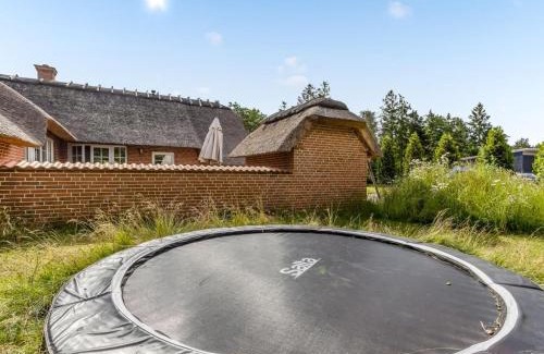 Bøtø By House | Holiday Home Tara - 900m from the sea by Interhome