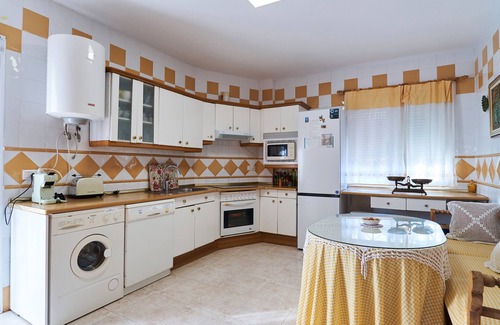 Bedmar House | Holiday Home 'The Brushstroke Of Mágina' with Private Pool, Private Terrace and Air Conditioning